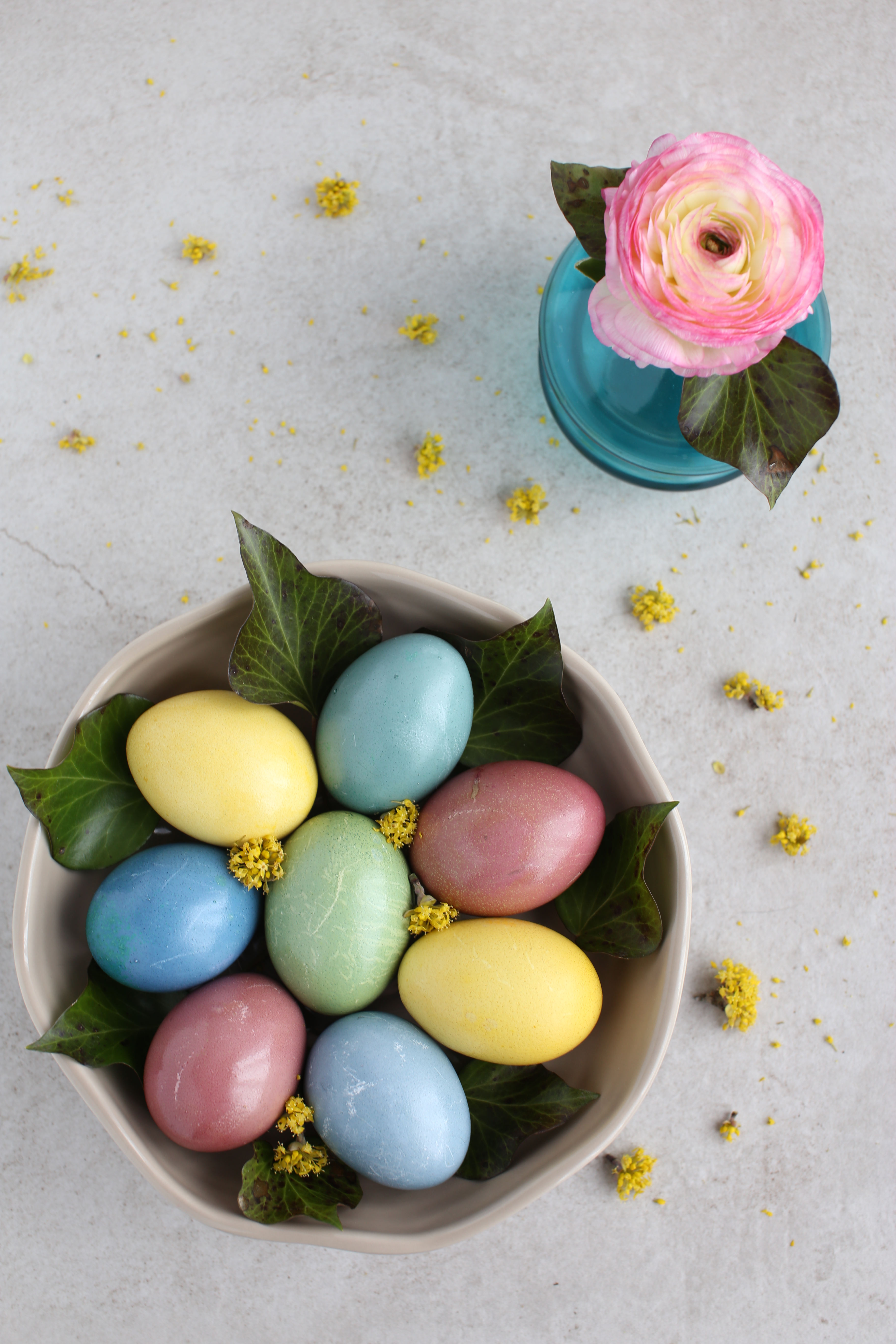 Comment colorer des œufs de Pâques par trempage